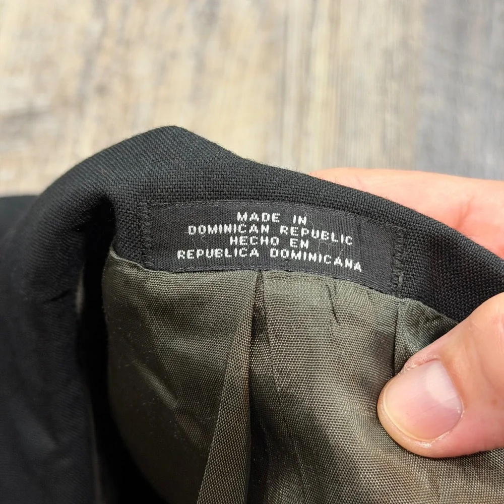 David Taylor Blazer Men 44R Black Gold Crest Button Two Button Sport Coat Jacket
